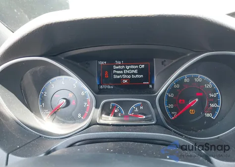 2016 Ford Focus Rs из США, поврежденный, VIN WF0DP3TH2G4117451